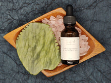 Load image into Gallery viewer, Serpentine Gua Sha &amp; Infused Oil Ritual Set
